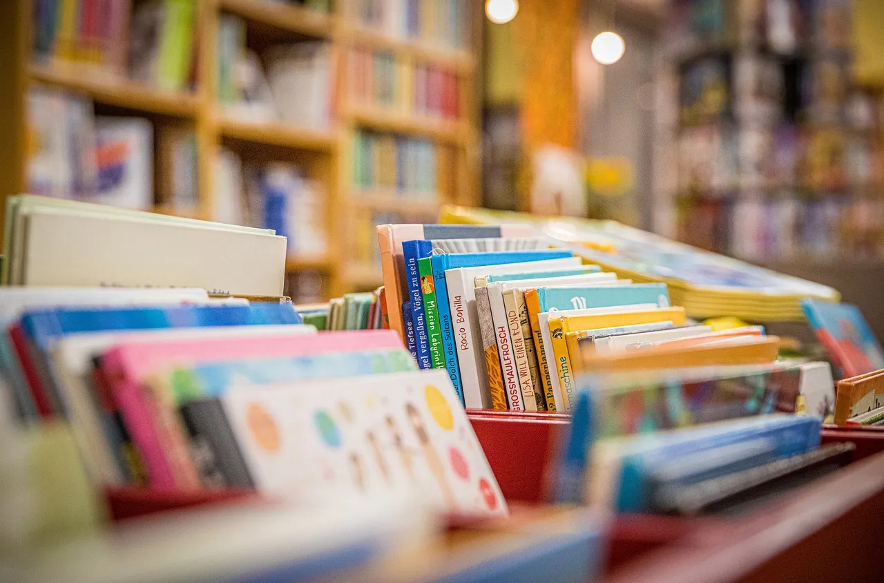 С традиционния ритуал "Вече съм читател" отбелязаха Деня на книгата в Петрич