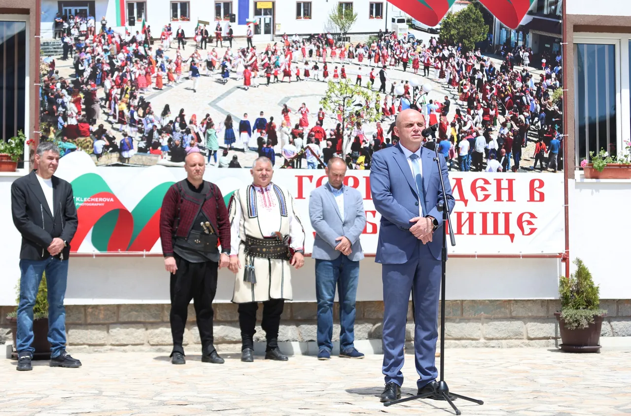 Гергьовден в Добринище: Традиция, дух и празнична магия /снимки/