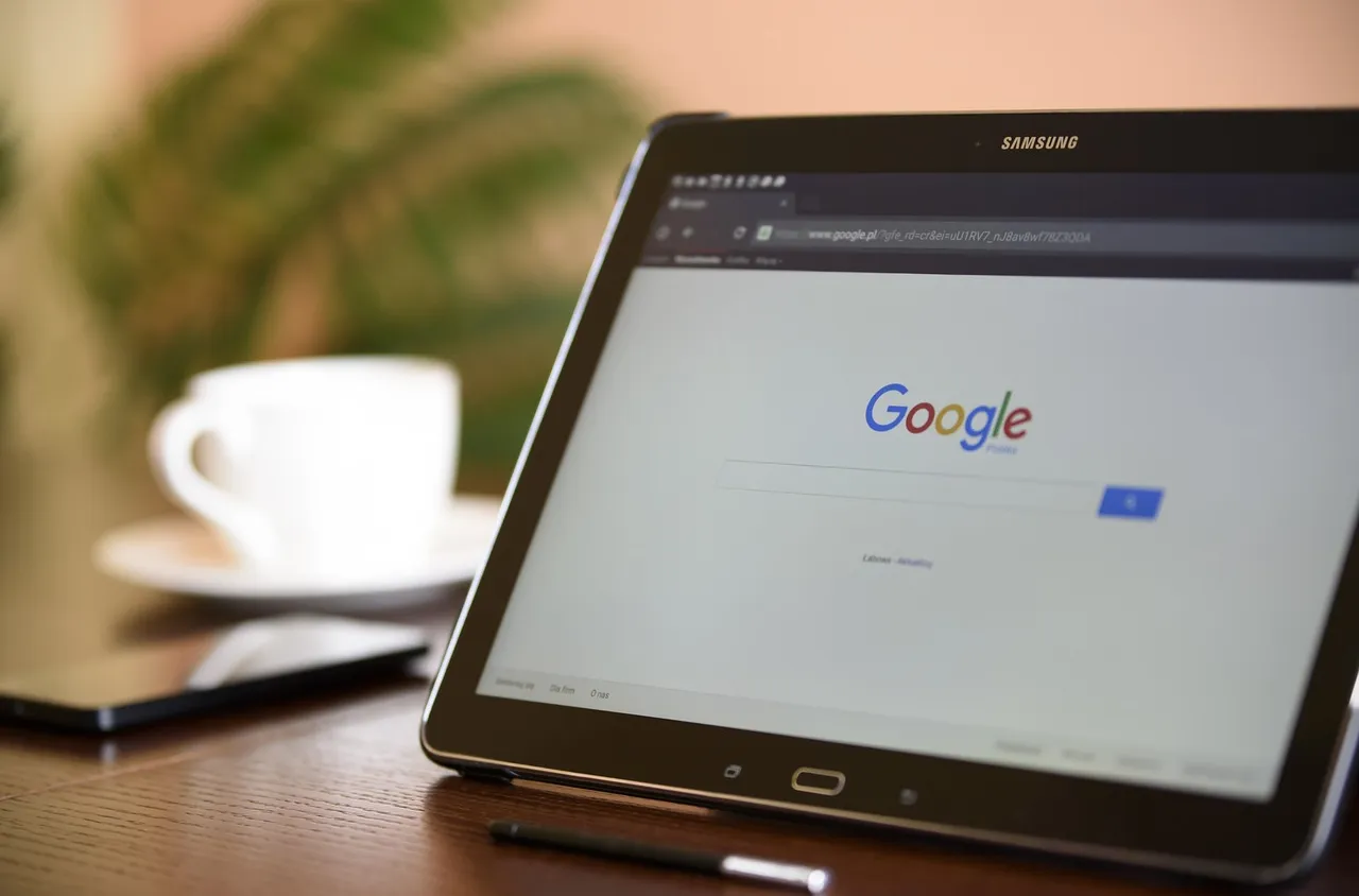 Осъдиха Google за злоупотреба с данни от мобилни устройства