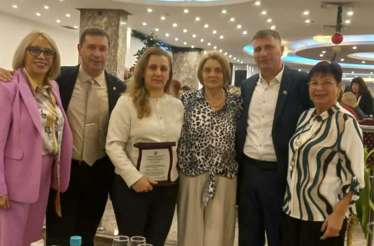 Признание за директора на училището в Кресна