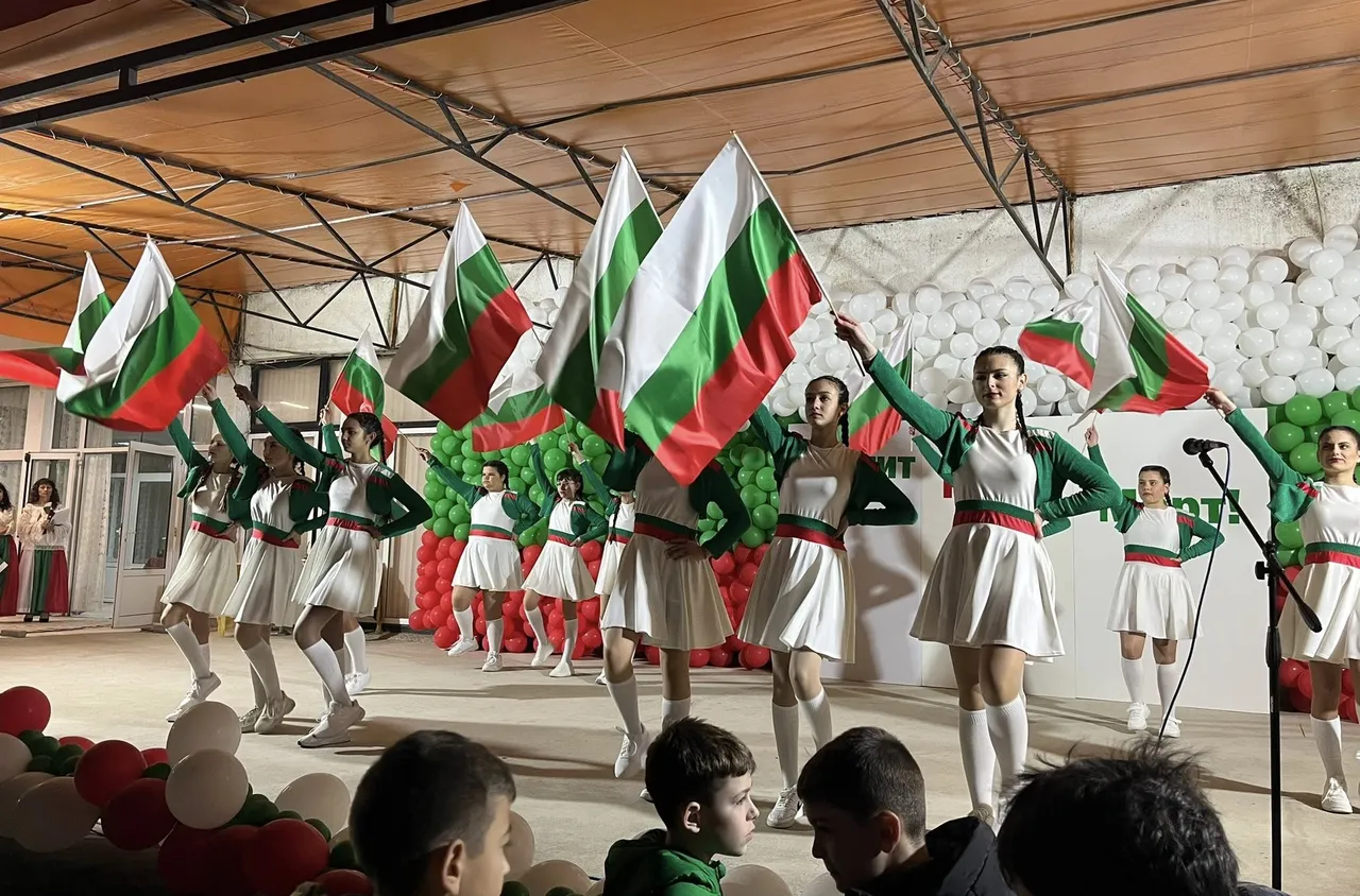 Гърмен отбеляза 3 март с литературно-музикална програма