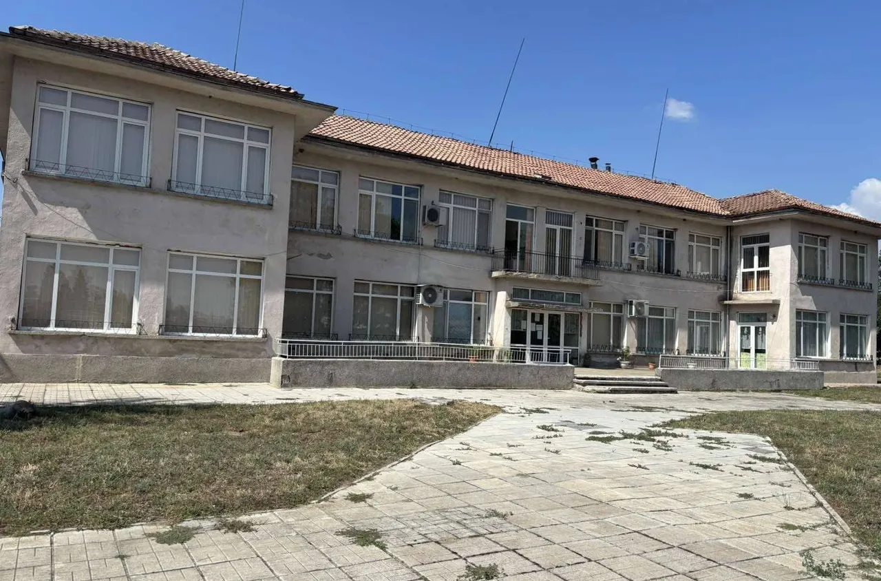 Община Кочериново започва обновяване на детската градина и две детски площадки