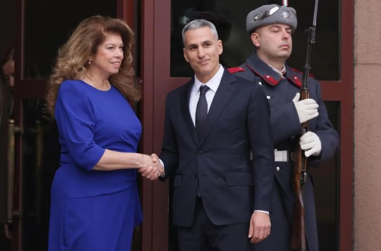 Йотова получи първото "да": Гюров е готов да бъде служебен премиер