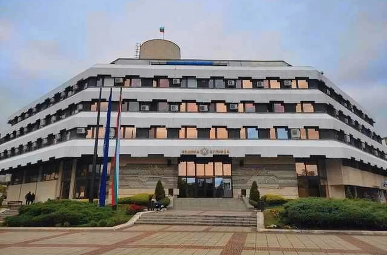 Нов автомобил за нуждите на центровете в Дупница