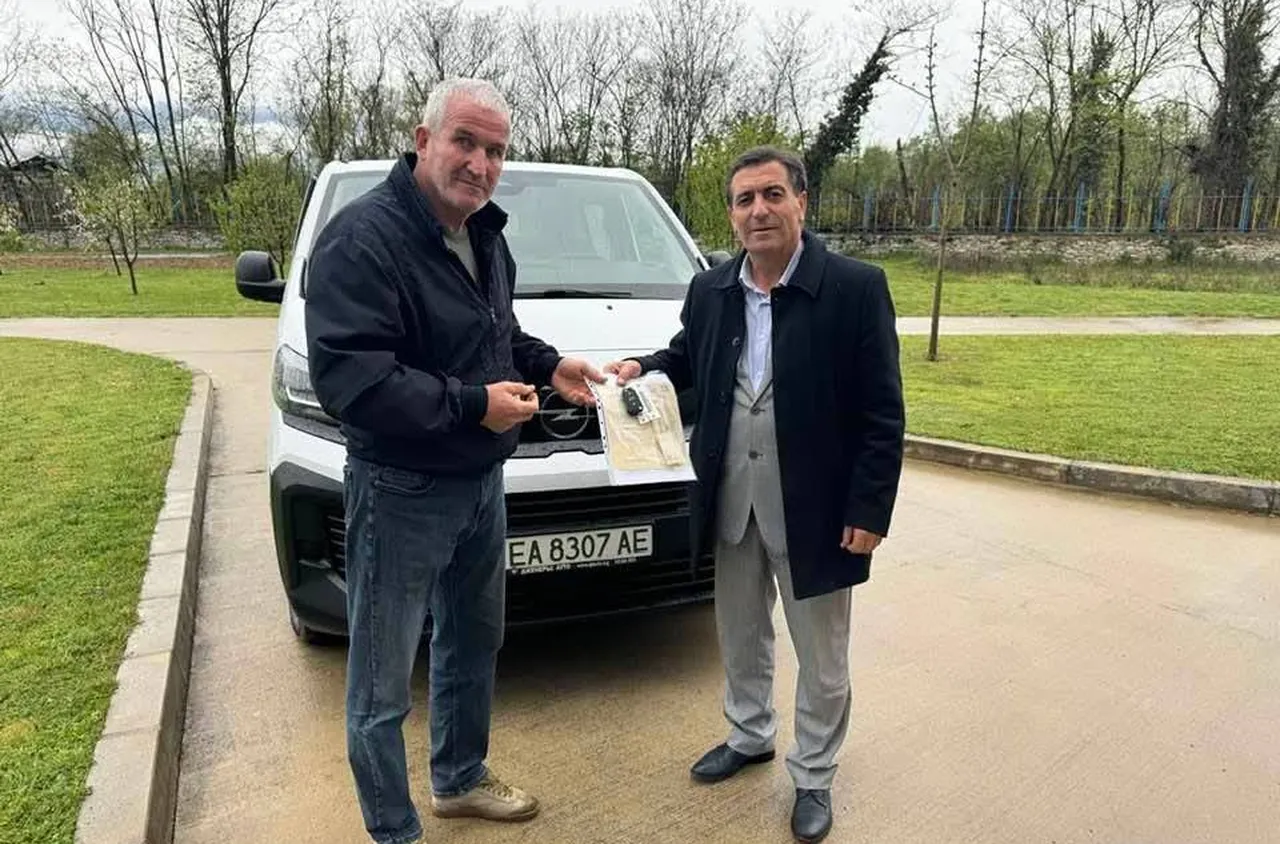 Нов електромобил ще обслужва центрове за социални услуги в с. Марчево