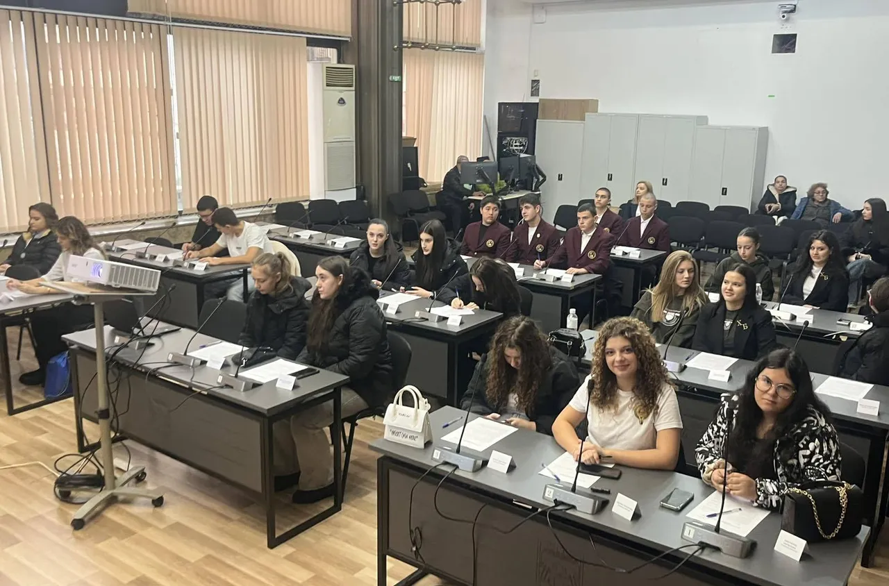 Деца поеха общинската администрация в Деня на отворените врати в Дупница