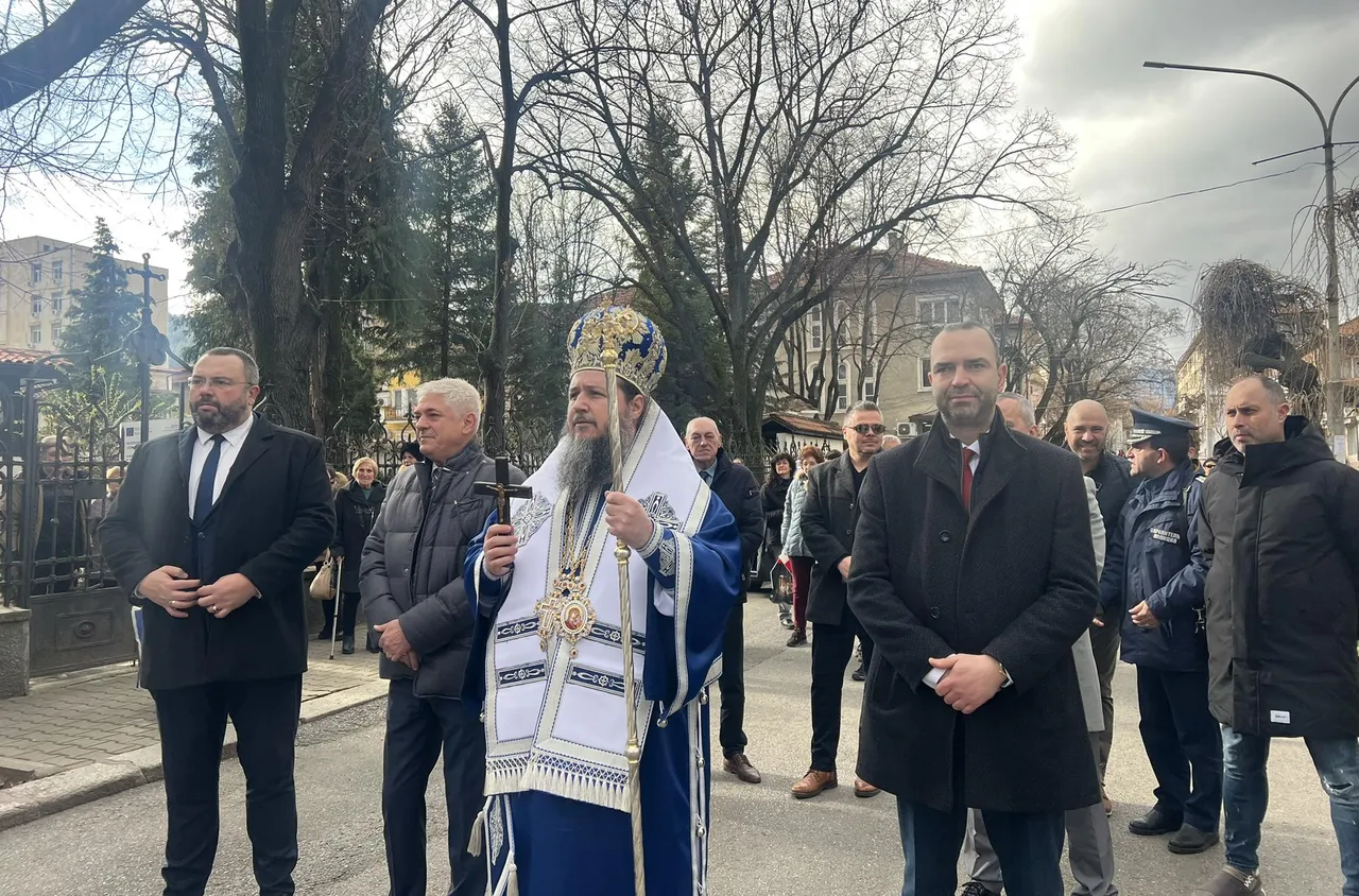 Кюстендил тържествено отбеляза Йордановден