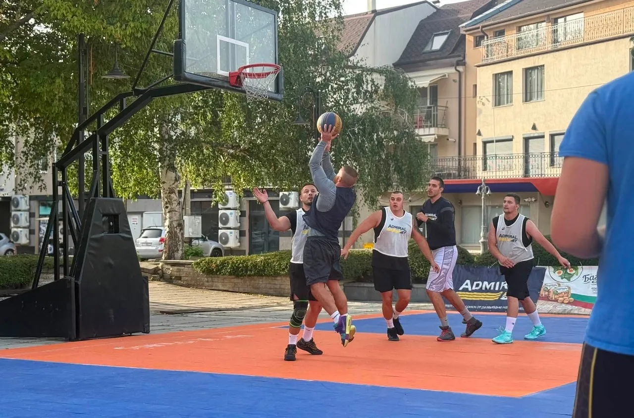 3X3 стрийт баскетбол събра любители на спорта в Самоков