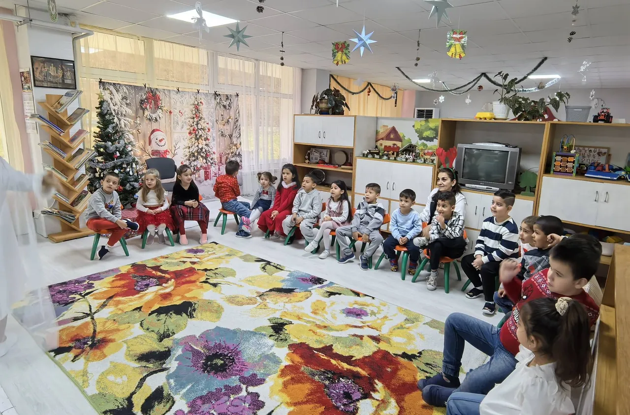 Коледна магия в детска градина в Дупница
