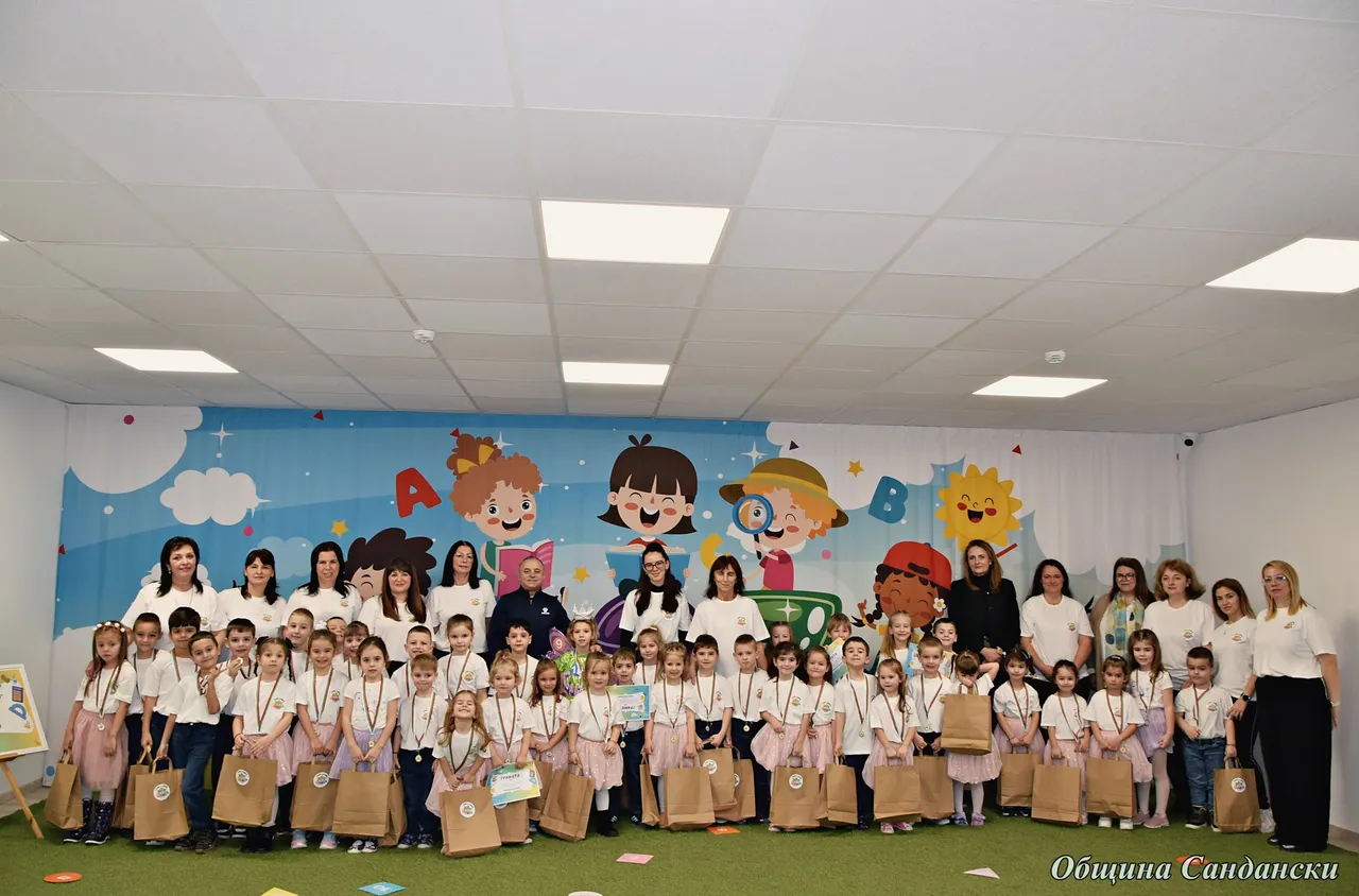 "Малки математици“ събра любители на числата в ДГ "Здравец“ в Сандански
