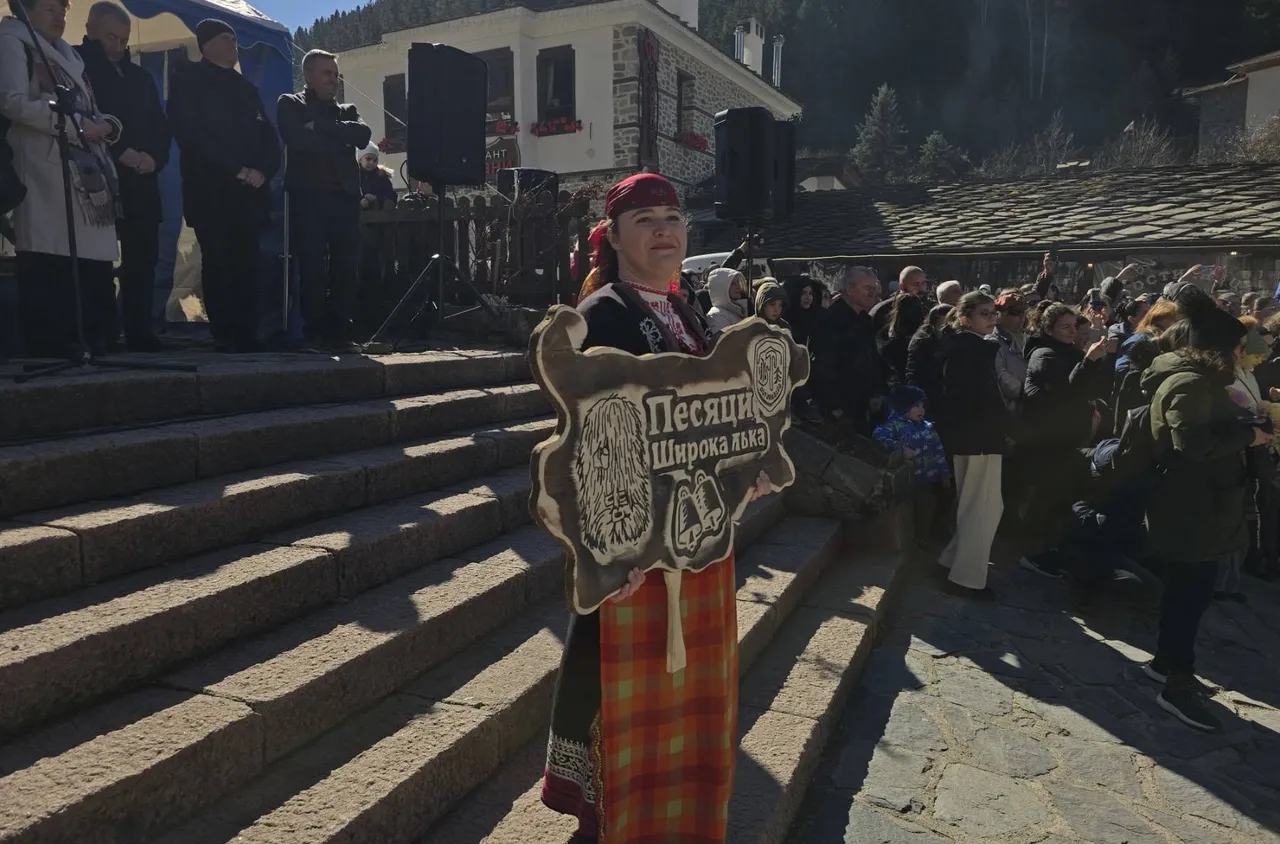 Кукери огласиха Широка лъка за Песпонеделник