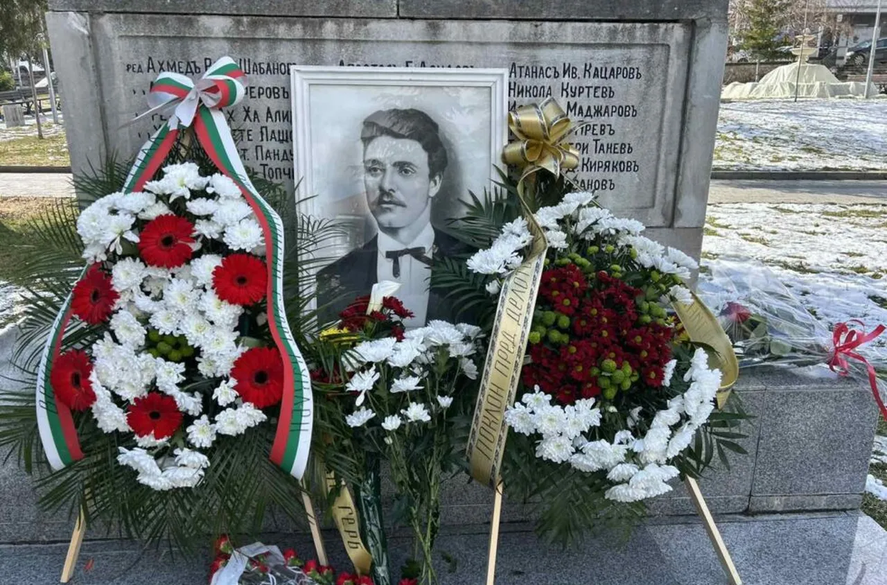 Куклен се преклони пред Апостола на свободата