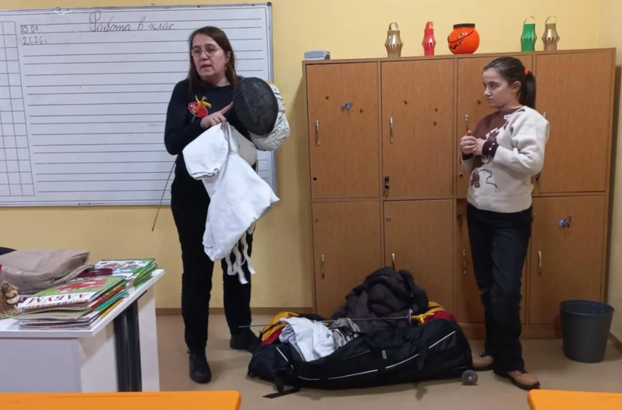 Второкласници от Сатовча започнаха годината с урок по фехтовка