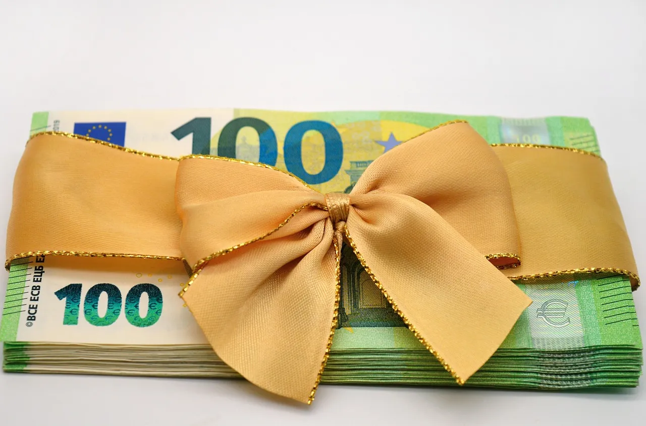 Словения въвежда задължителен коледен бонус