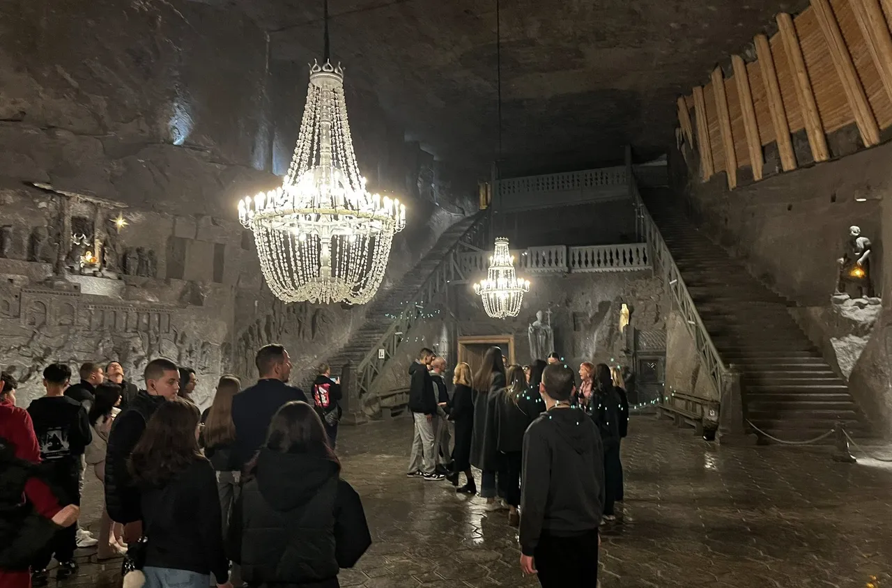 Ученици от Гърмен посетиха забележителности в Полша