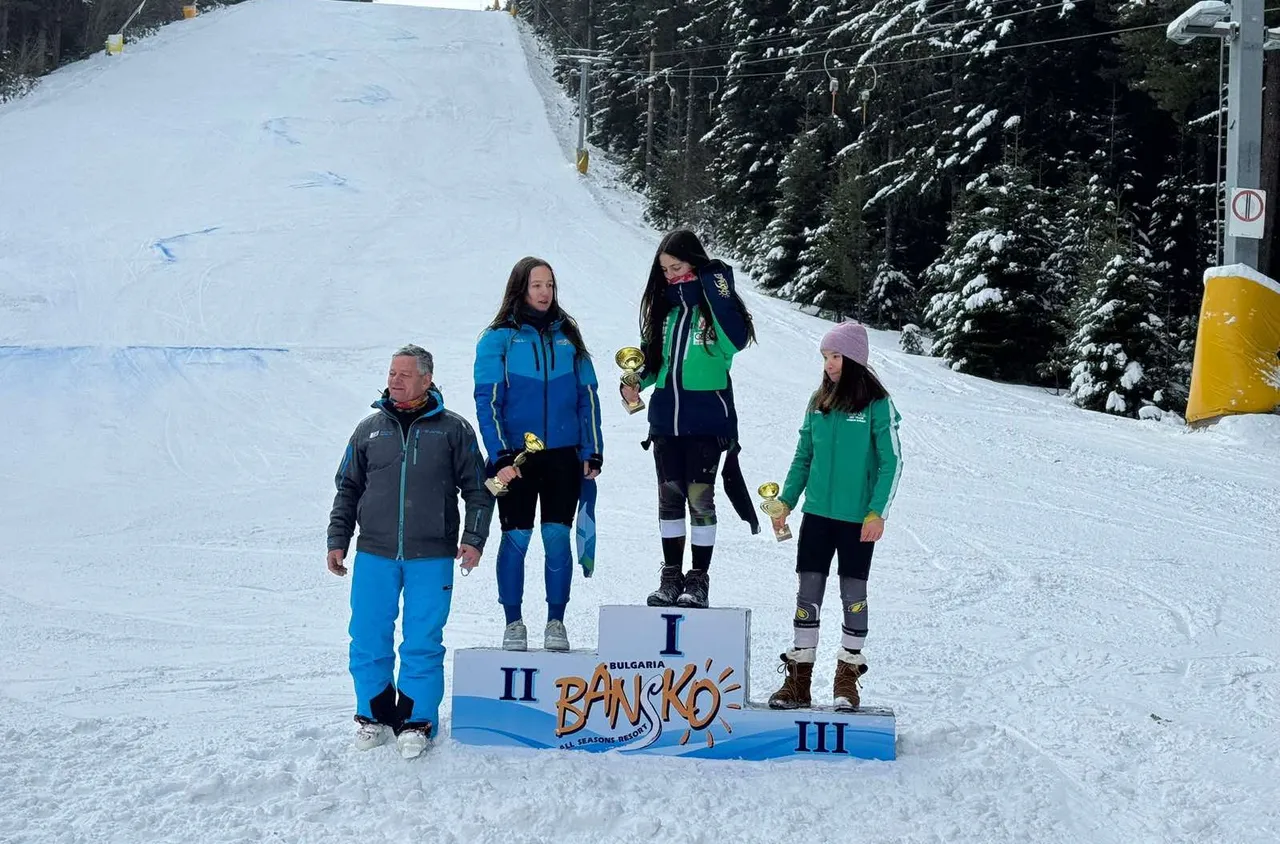 Традиционната купа "Капи“ събра младите скиори на Банско