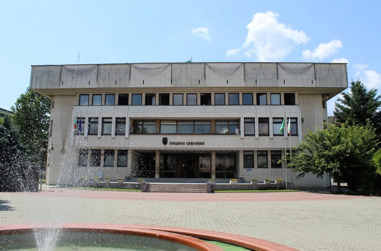 Мъж уби бившата си приятелка и се самоуби