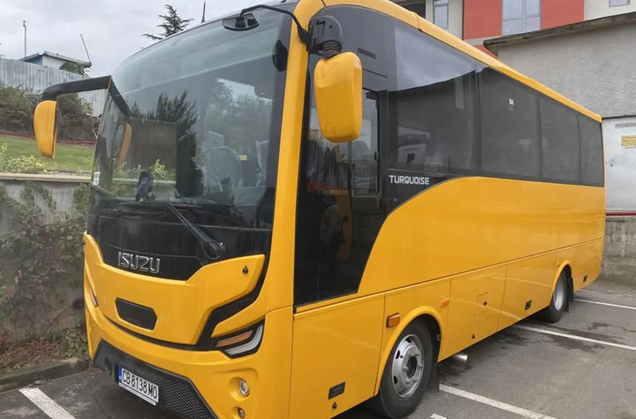 Нов ученически автобус за децата  на община Сандански