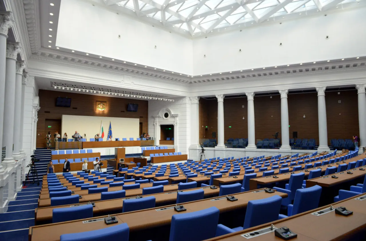 Парламентарният пъзел се пренарежда - "Величие" влиза в парламента