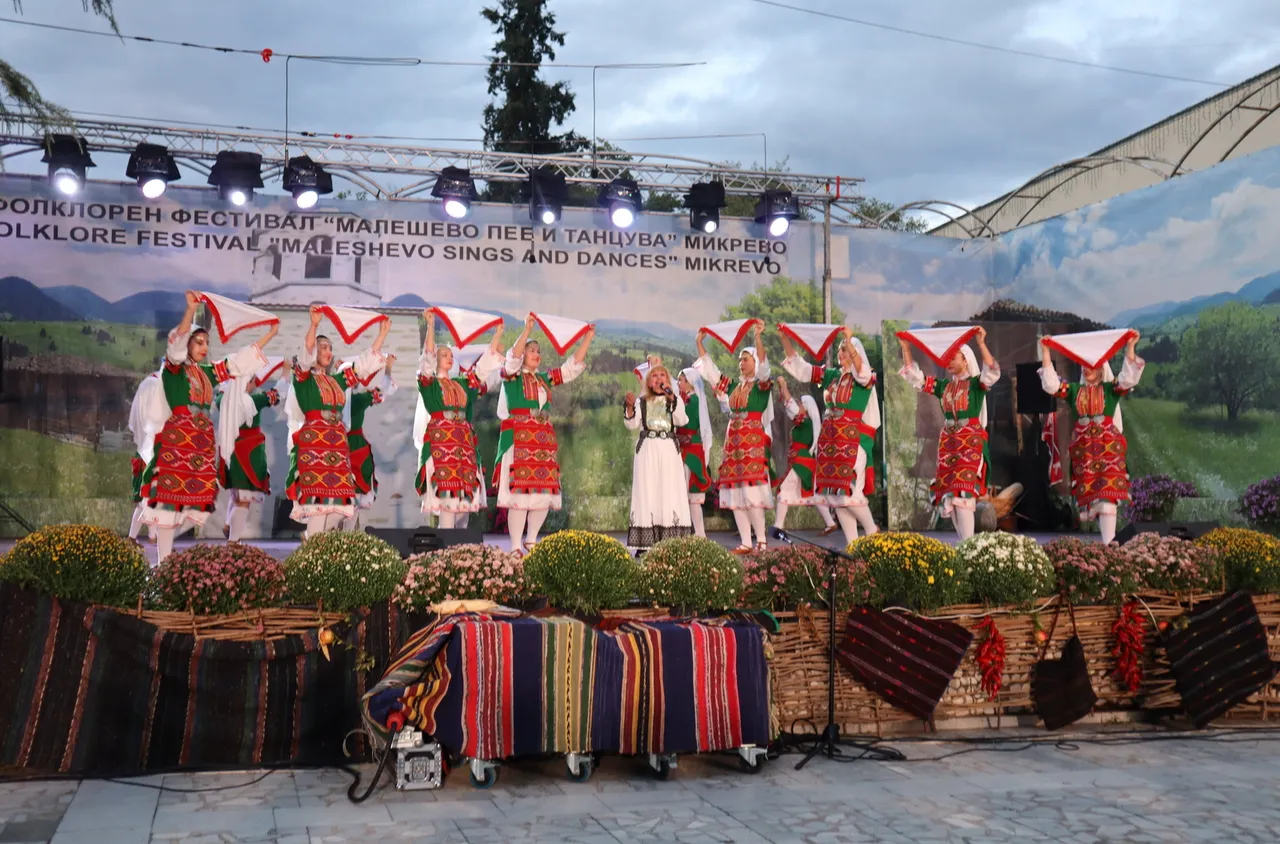 Общинска администрация Струмяни с благодарности към самодейците