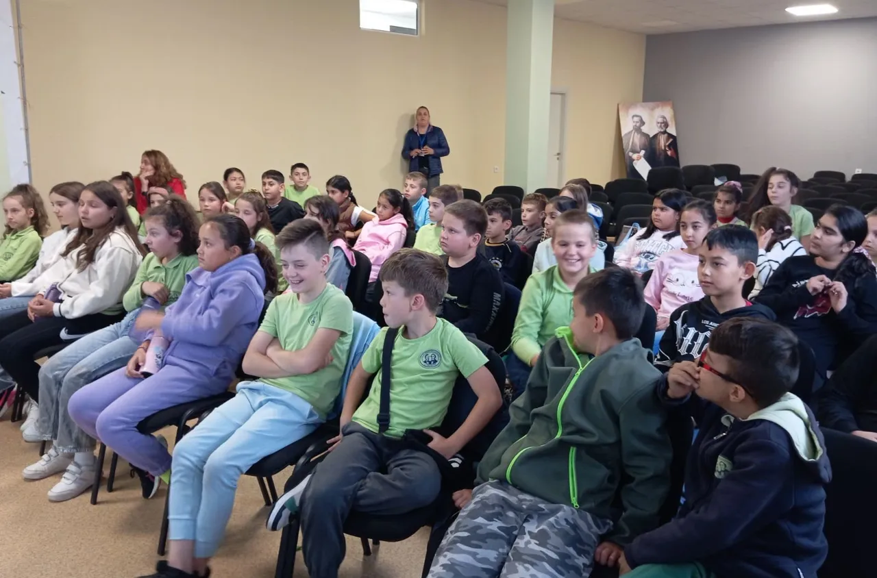 Ученици дискутираха употребата на вейпове на интерактивна среща