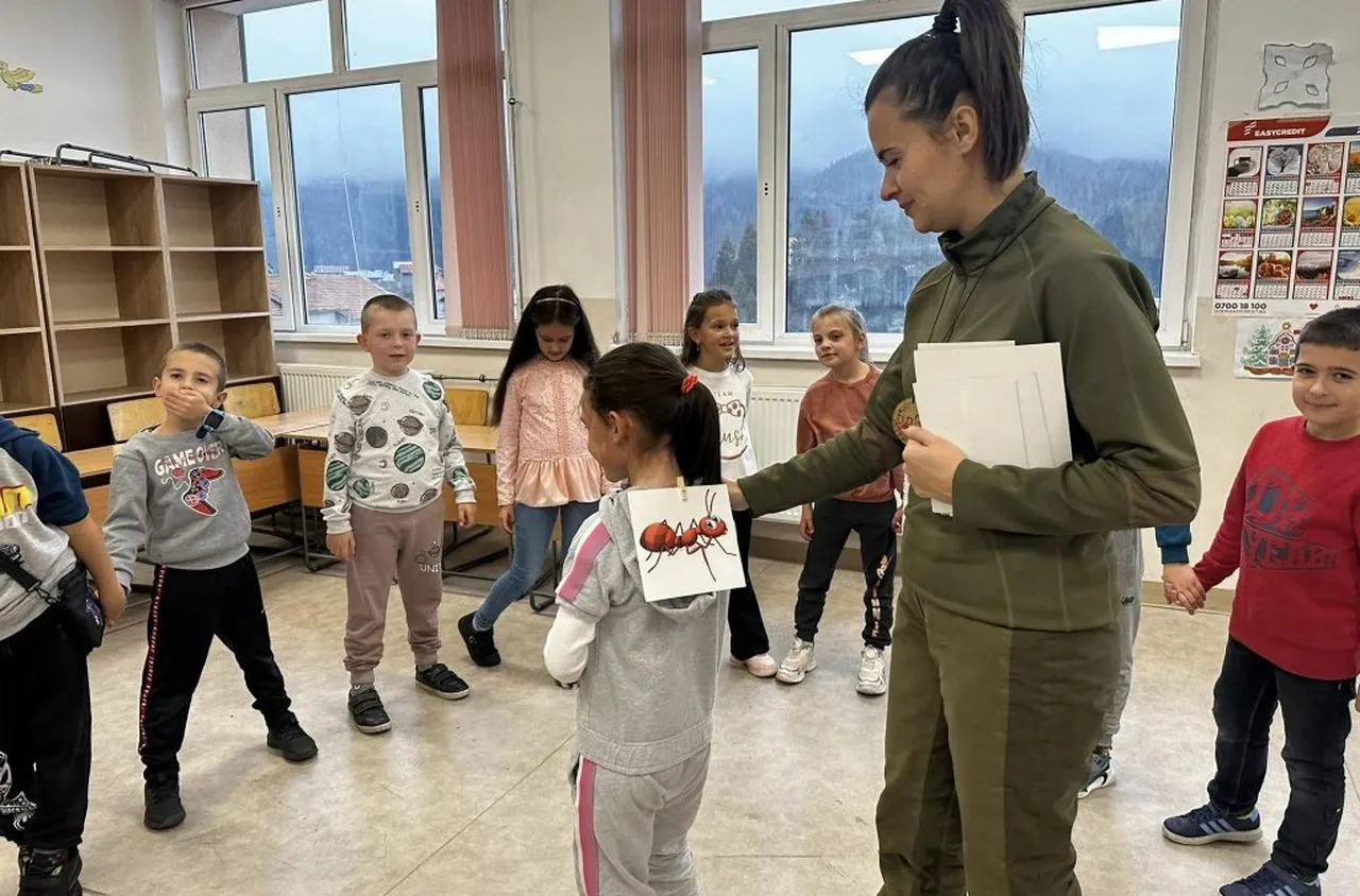 Ученици от Сърница влязоха в ролите на горски животни и научиха за начина им за живот