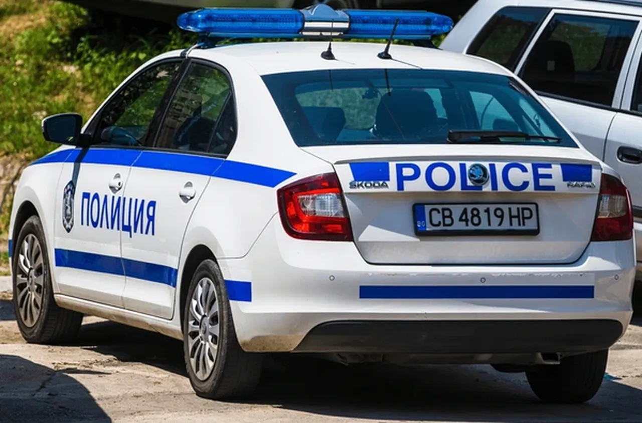 Откриха два трупа в къща в Петричко