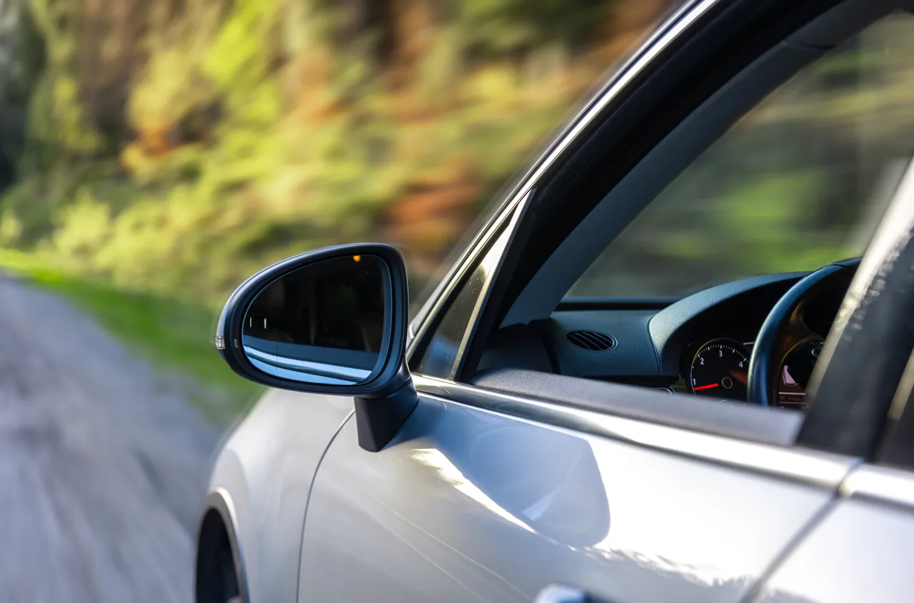 Нидерландия първа в Европа разреши автономни системи зад волана