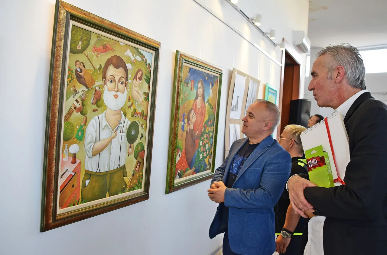 Фамилия Божкилови и ученици представиха изложба в Сандански