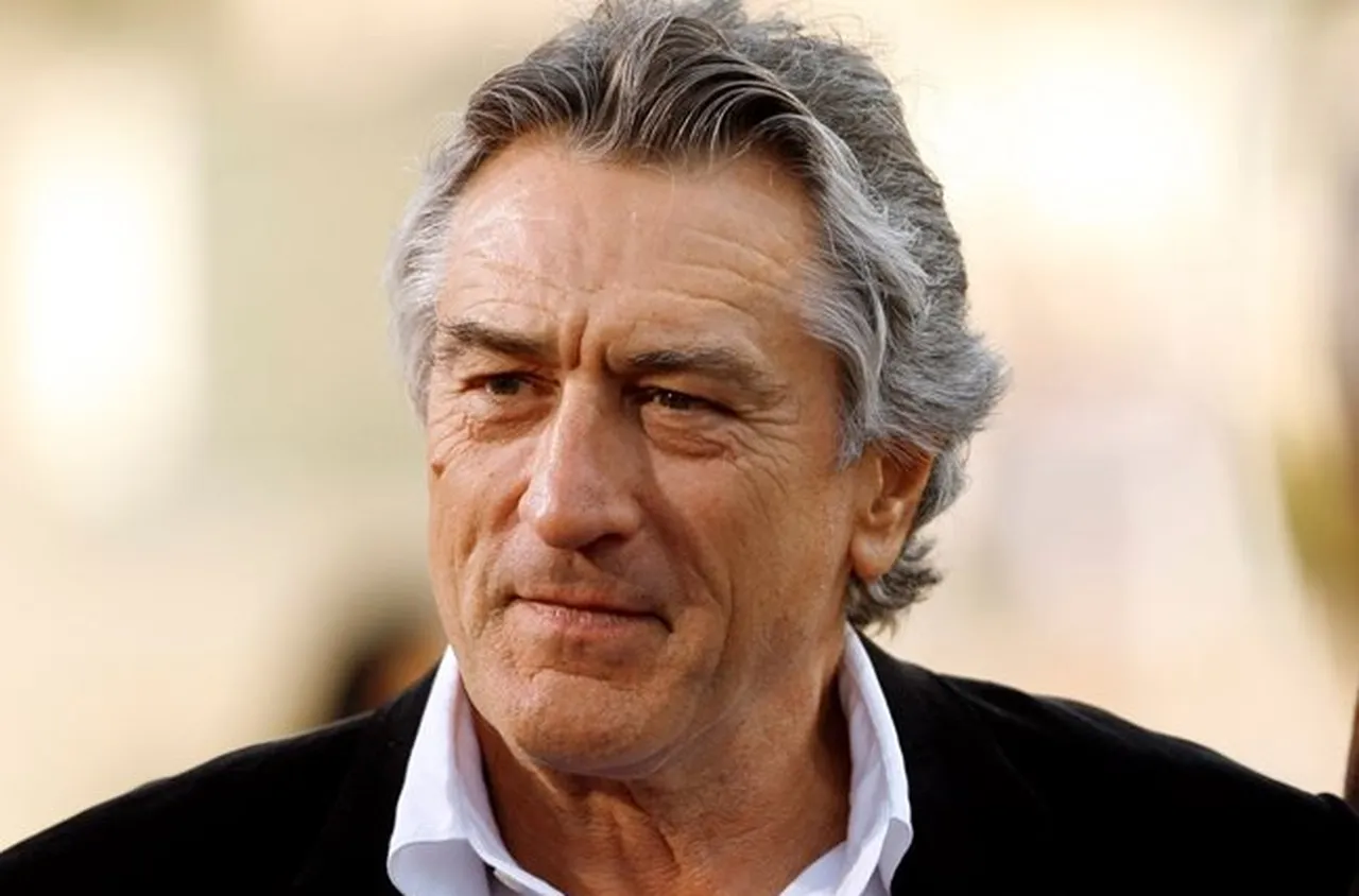 Робърт Де Ниро с орден от Рим