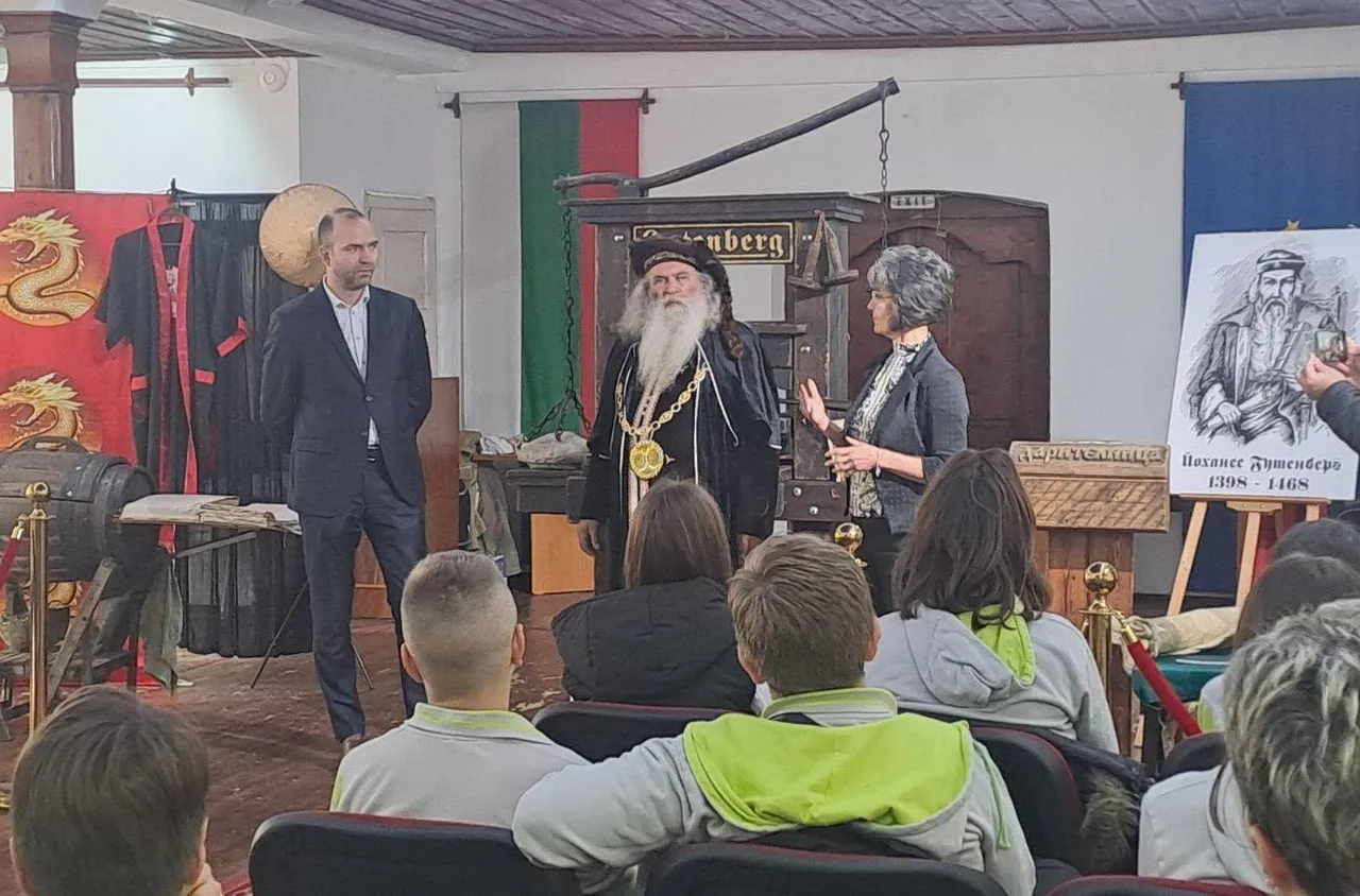 В Кюстендил започнаха празничните прояви за Деня на будителите