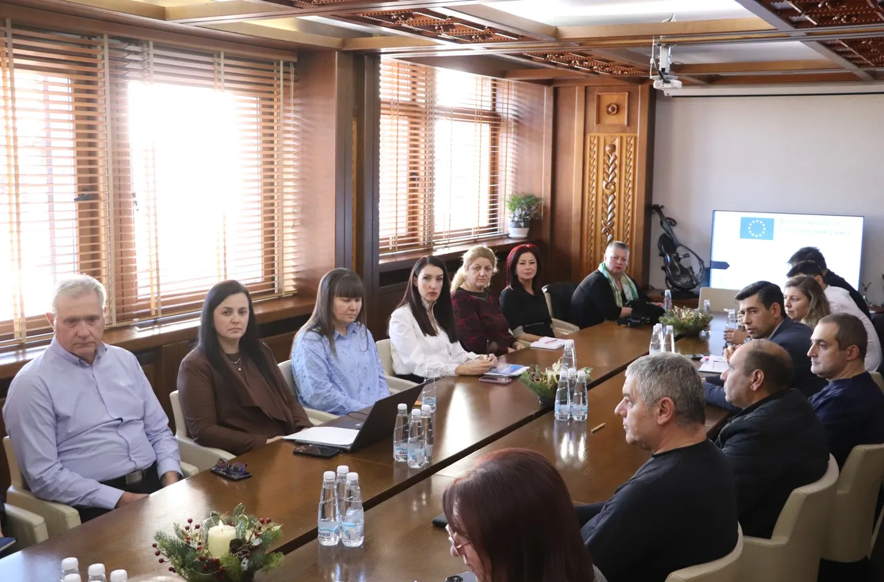 Община Банско въвежда зелена енергия и екологичен транспорт в социалните услуги