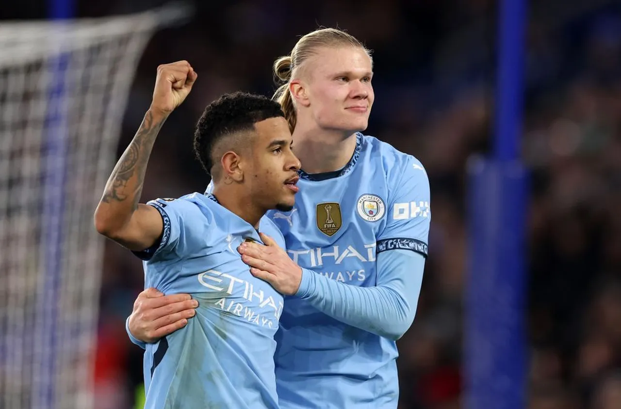 Манчестър Сити спря пропадането в Англия