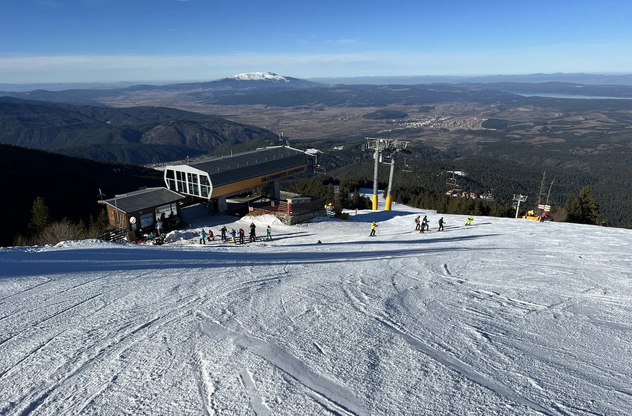 Откриват зимния сезон на "Боровец"