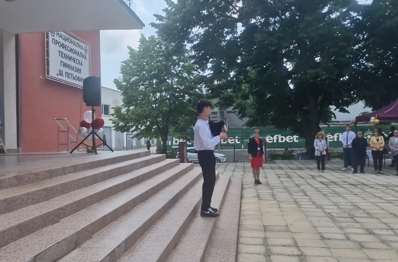Училище в Разград стана модерен образователен център