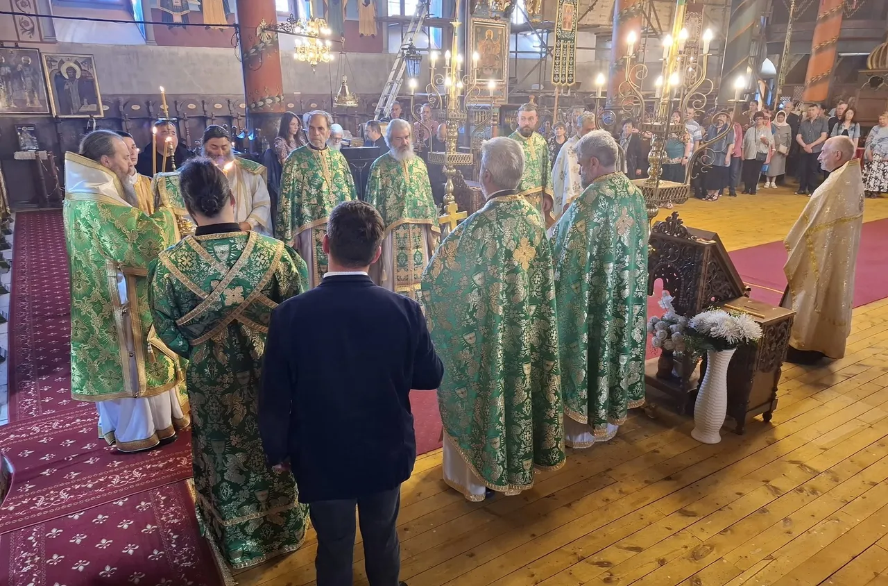 Банско отбеляза храмовия празник Петдесетница