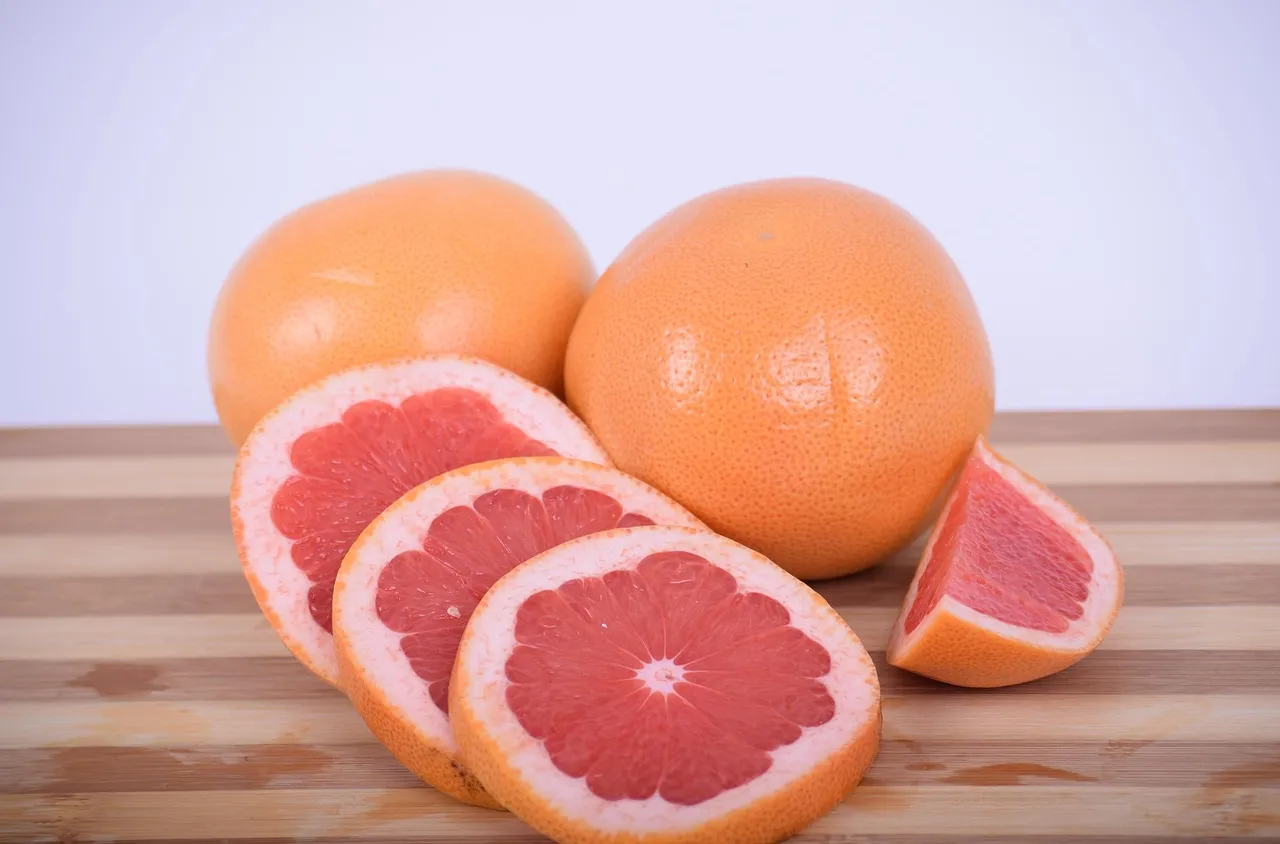 Грейпфрутът - за здраво сърце и за отслабване