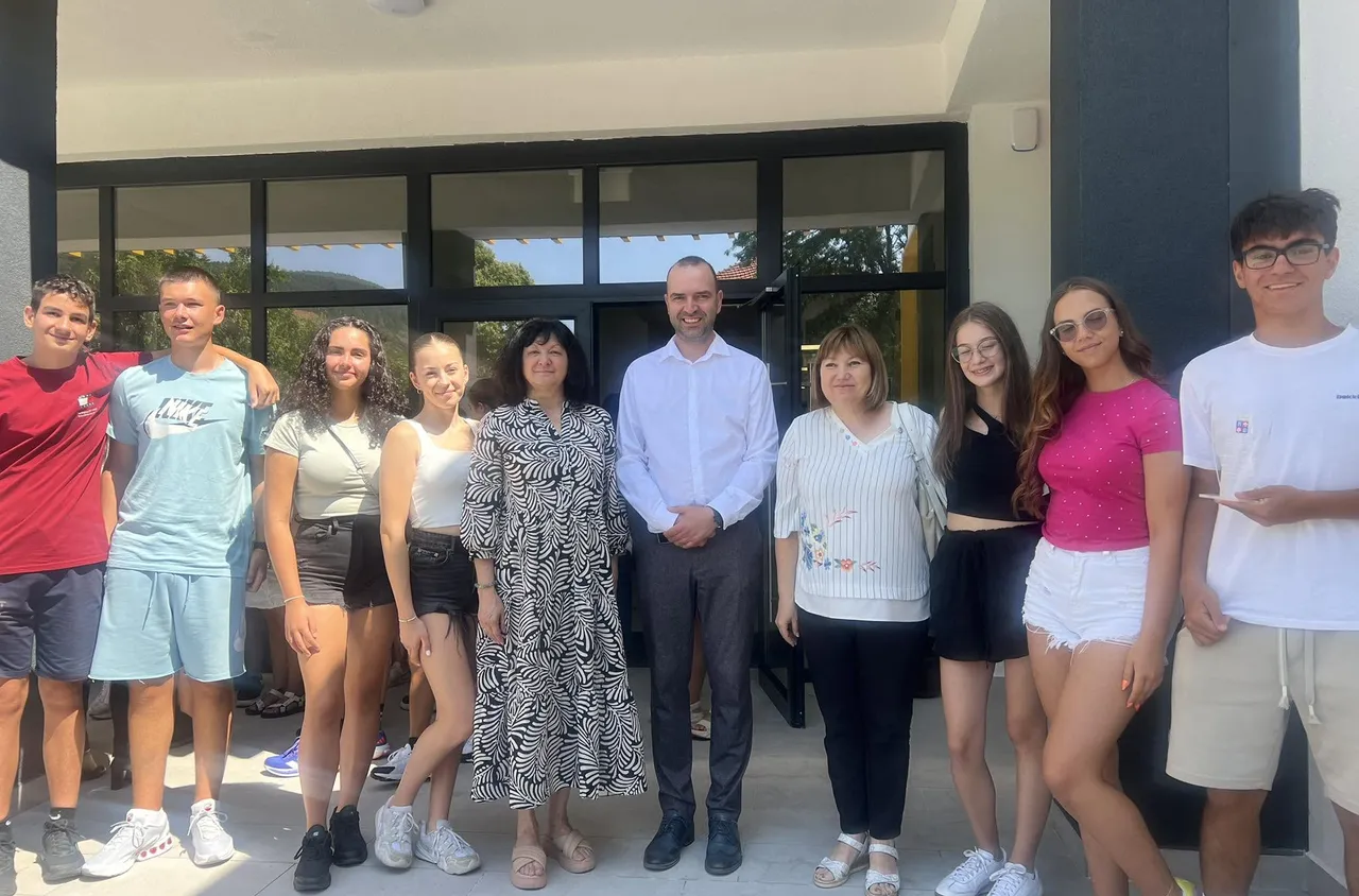 Отличиха "Ученик на годината" и "Клас на годината" в Кюстендил