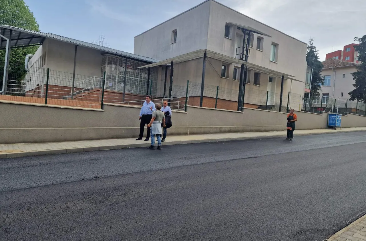 Ремонтираха най-сложната улица в Петрич