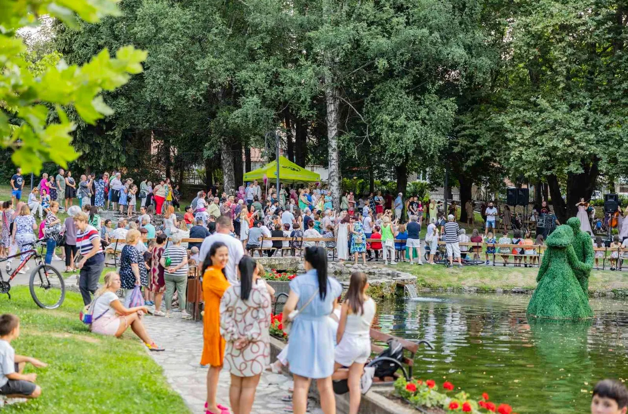 Юли идва в Разлог с енергията на театъра, ритъма на рока и красотата на класическата музика