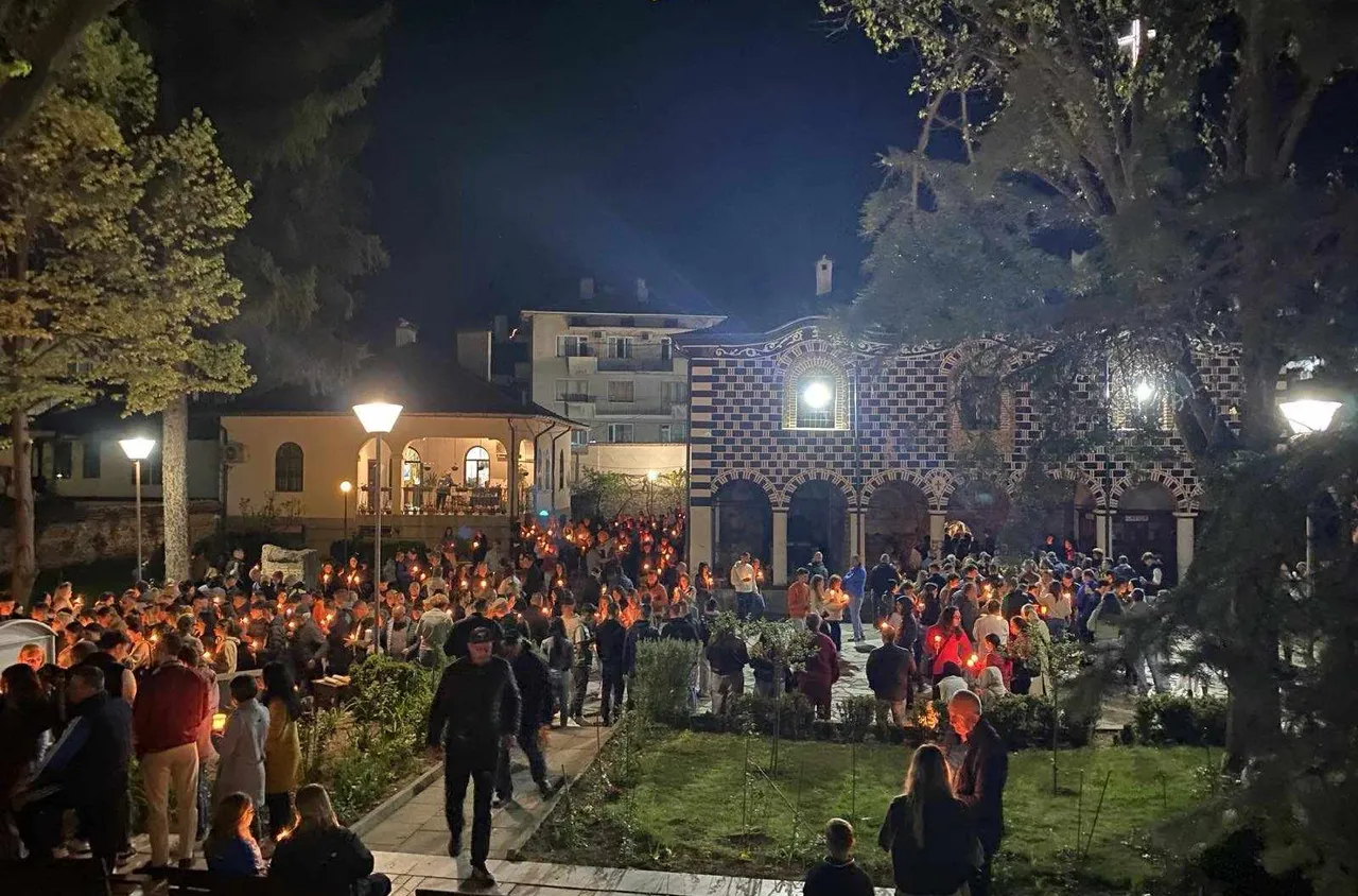 Благоевград посрещна Възкресение Христово!