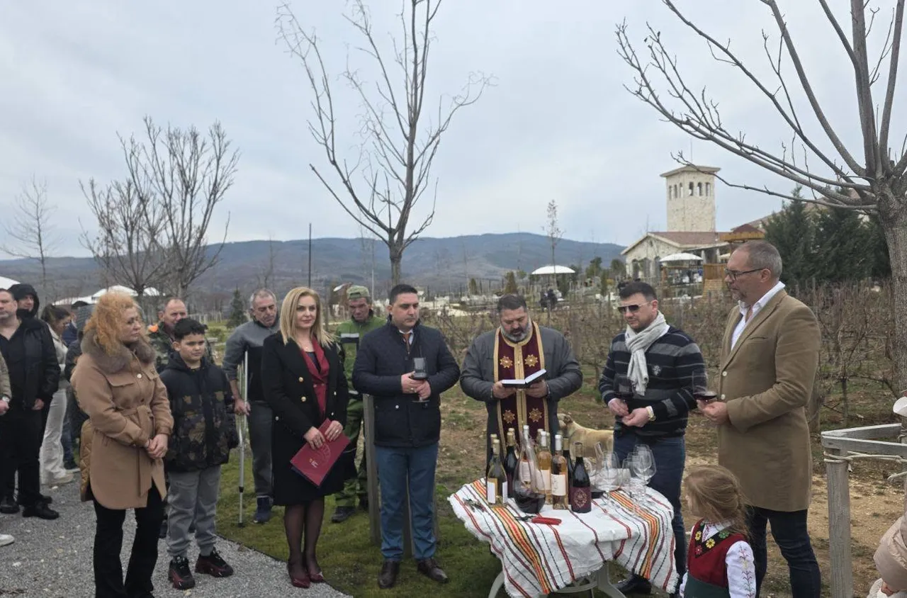 Кметът на Кочериново даде старт на лозарската година
