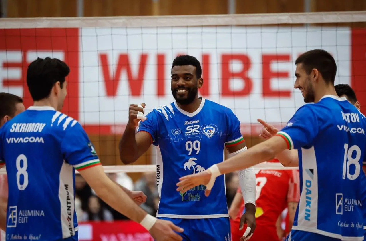 Левски взе "вечното дерби" във волейбола