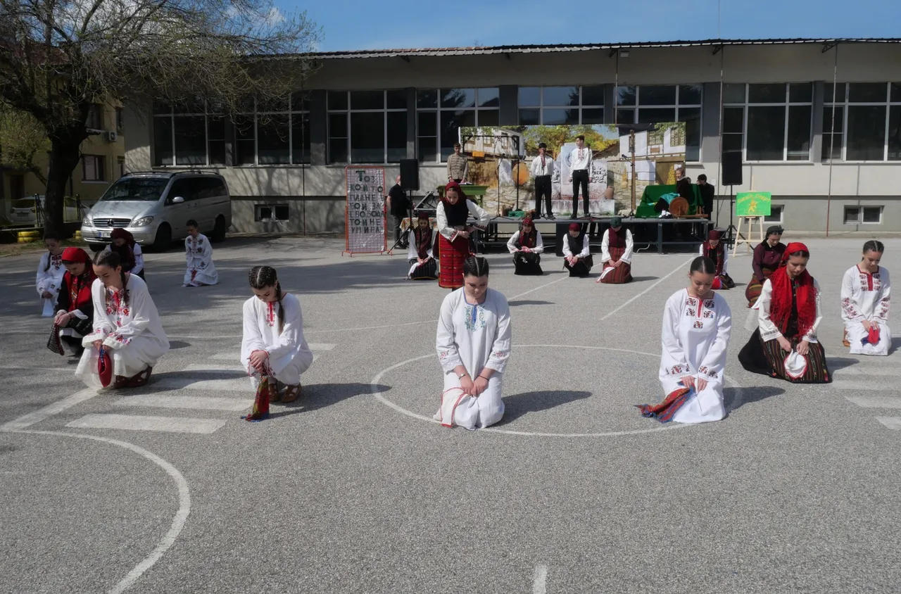 Разлог отбеляза 150 години от Априлското въстание със спектакъл