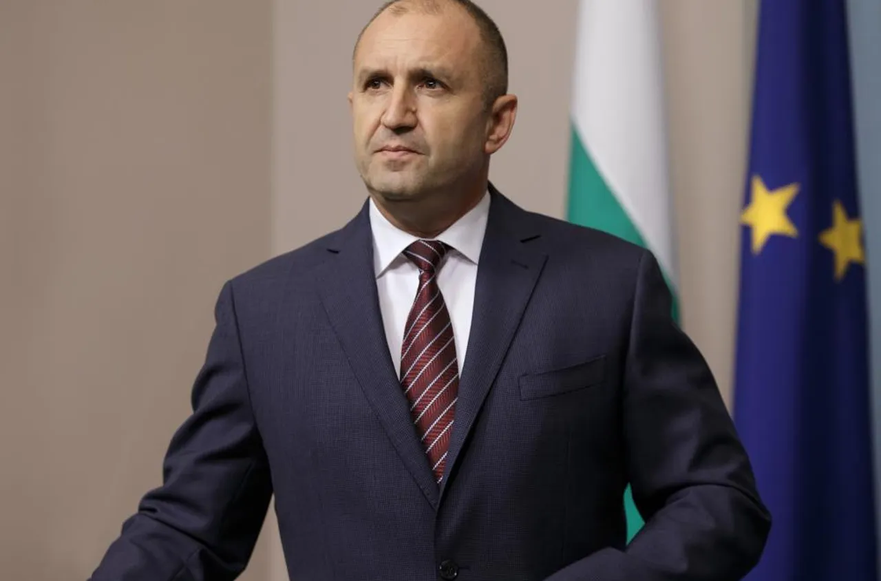 Румен Радев: Стягат най-големия грабеж от 90-те години насам