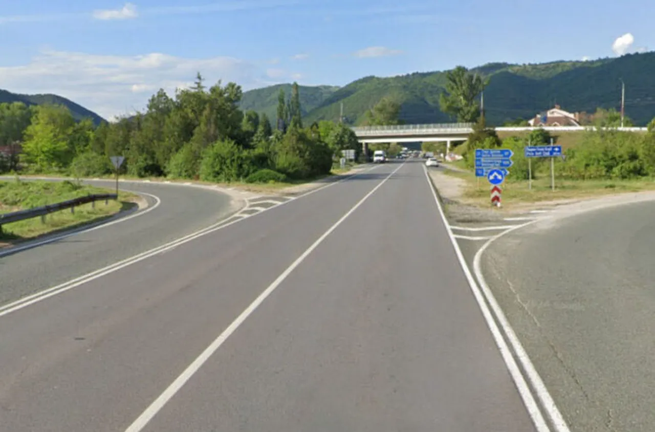 Движението в отсечка от пътя Симитли - Кресна ще бъде временно ограничено