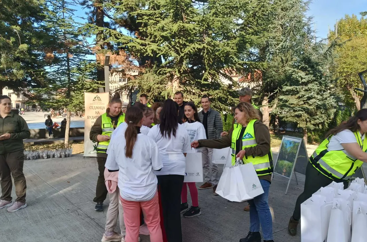 Ученици от Враца показаха знания и сръчност в състезание по горски многобой