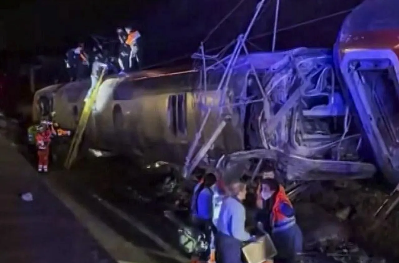 Над 20 загинали и повече от 100 ранени при влакова катастрофа в Испания