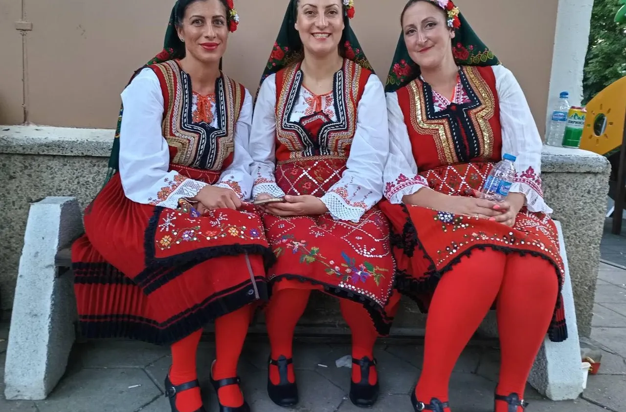 Долно Драглище празнува