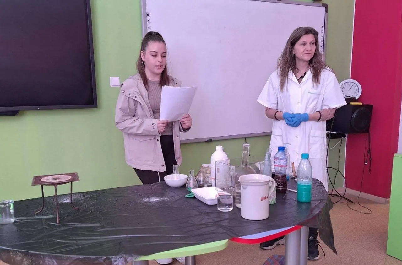 "Ден на природните науки“ събра ученици в Дъбница